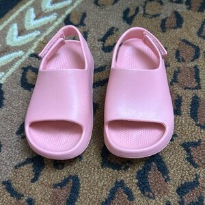 Girls rubber sandals, toddler, Sz 9-10